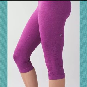 Lululemon In The Flow cropped leggings - Heathered Regal Plum Sz 4